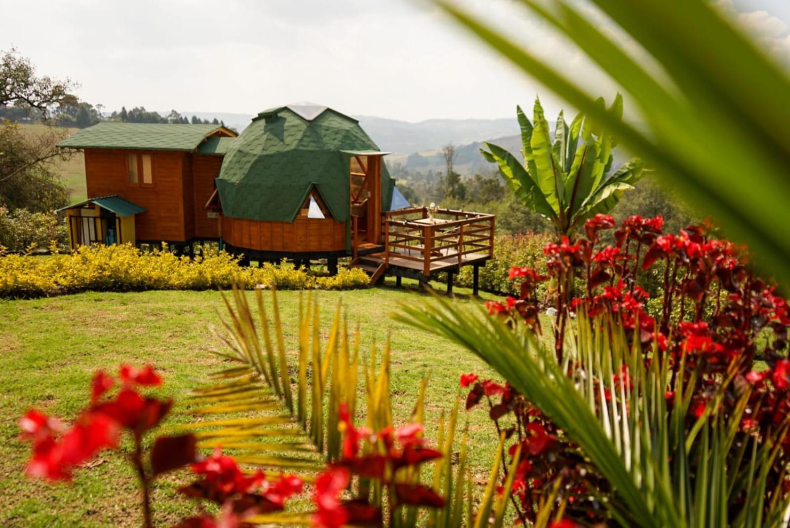 Glamping - Domo El Frailejon Con Jacuzzi Villa Villapinzon Bagian luar foto